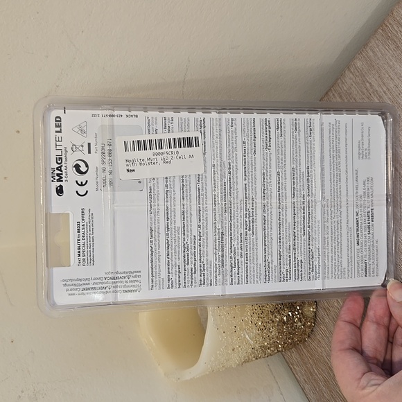 NEW Mini Maglite LED Flashlight Red - Picture 5 of 5